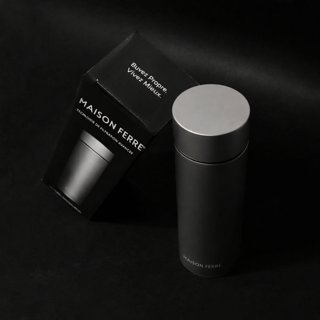 Maison Ferré® – Bouteille d'Eau 100% Titane Pur Buvez Pur. Vivez Mieux.